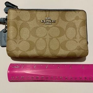 Authentic Coach Light Khaki & Baby Blue Signature Double Zip Spacious Wristlet
